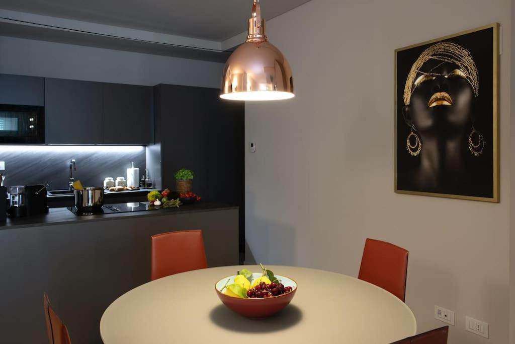 Cicerone Apartment Bergamo Esterno foto